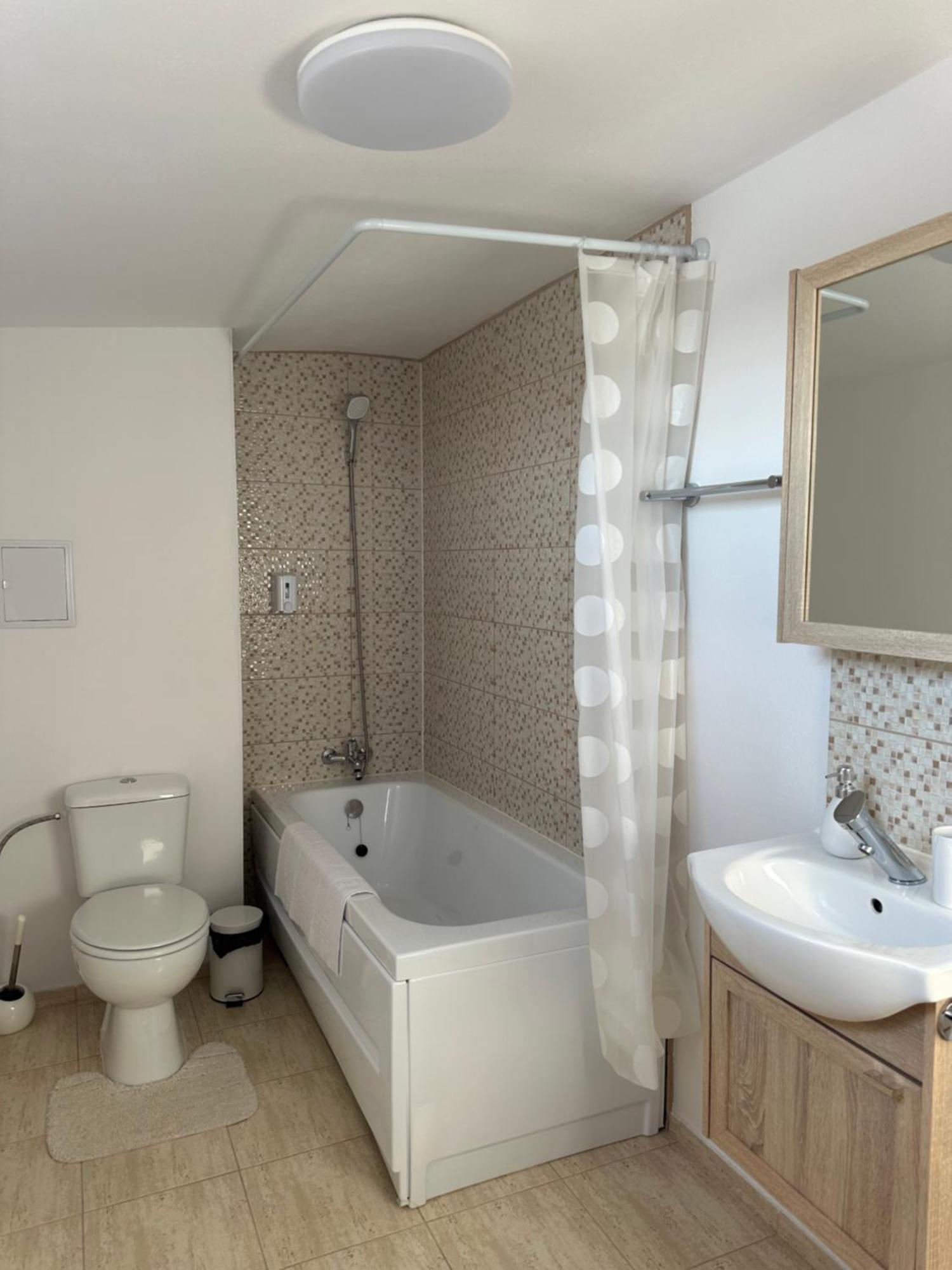 Jokai Apartments Nr9, Code Entry Sfântu-Gheorghe エクステリア 写真